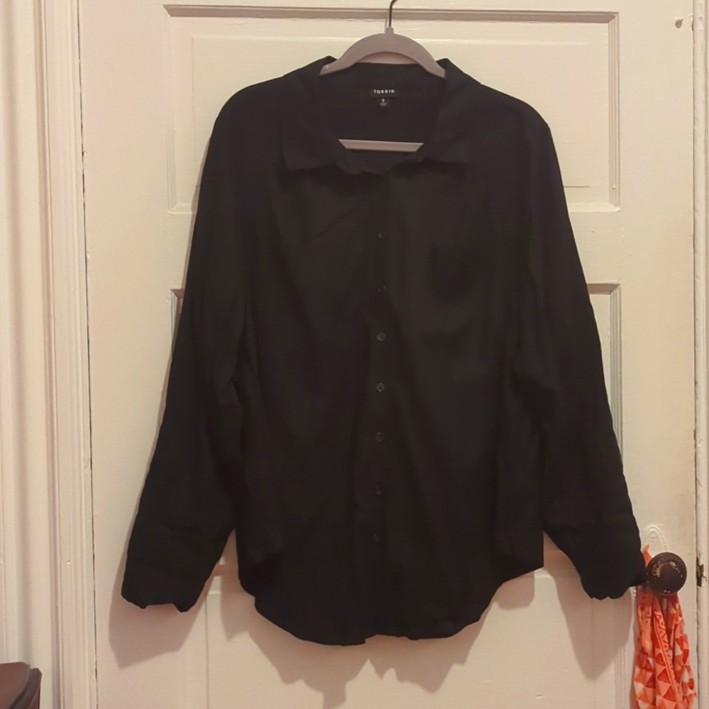 torrid Madison Linen Button-Up Long Sleeve Shirt